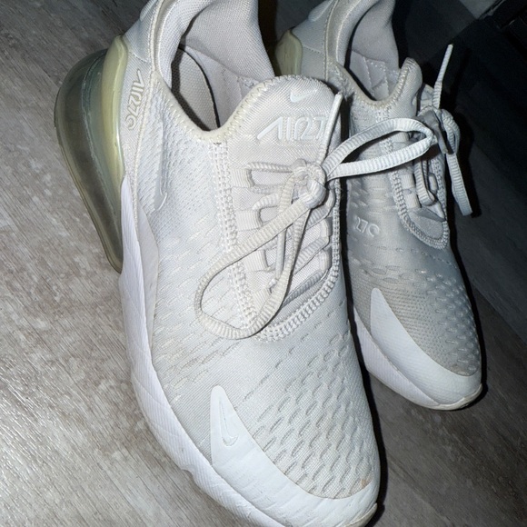 Nike Air Max 270 White Sneakers boys size 6.5 Women’s 8 - Picture 1 of 6